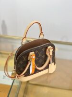 LV 46990 - 图片 4